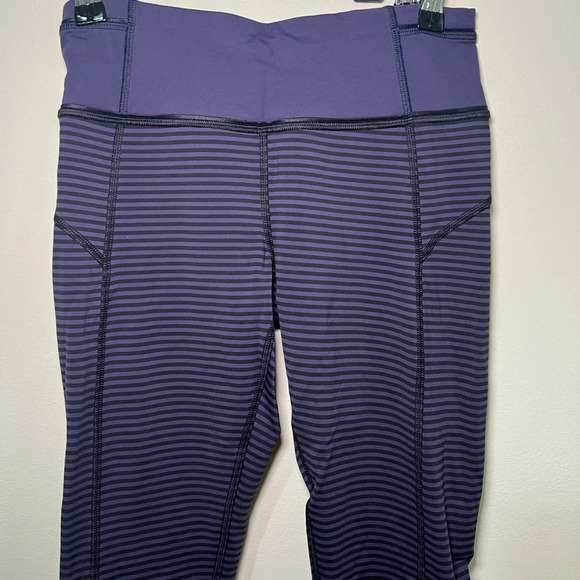 Lululemon Pace Queen Stripe Leggings size 4 - Picture 4 of 7